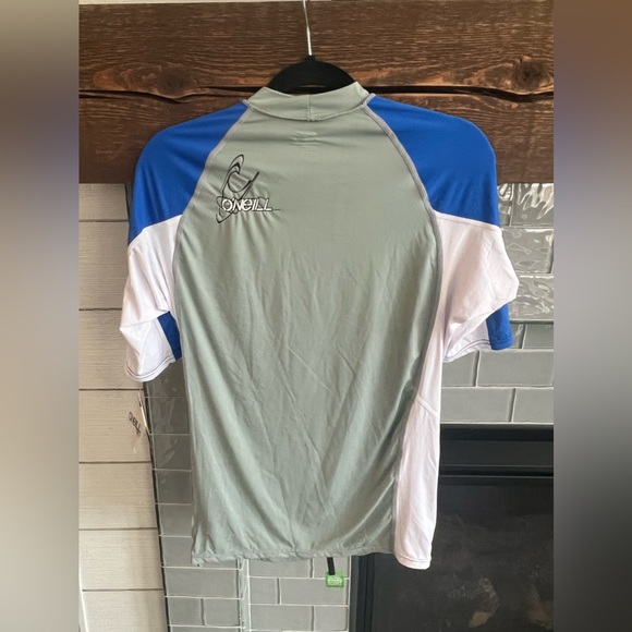 New O’Neill Youth XXL Short Sleeved Mock Neck Surfing Shirt Swim Rash Guard 50+ - Picture 2 of 7